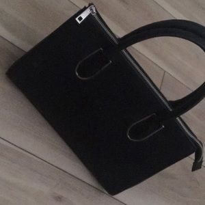 Black purse make me offers I ACCEPT TRADES